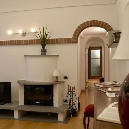 La Casa Di Anita Apartment Асти Екстериор снимка