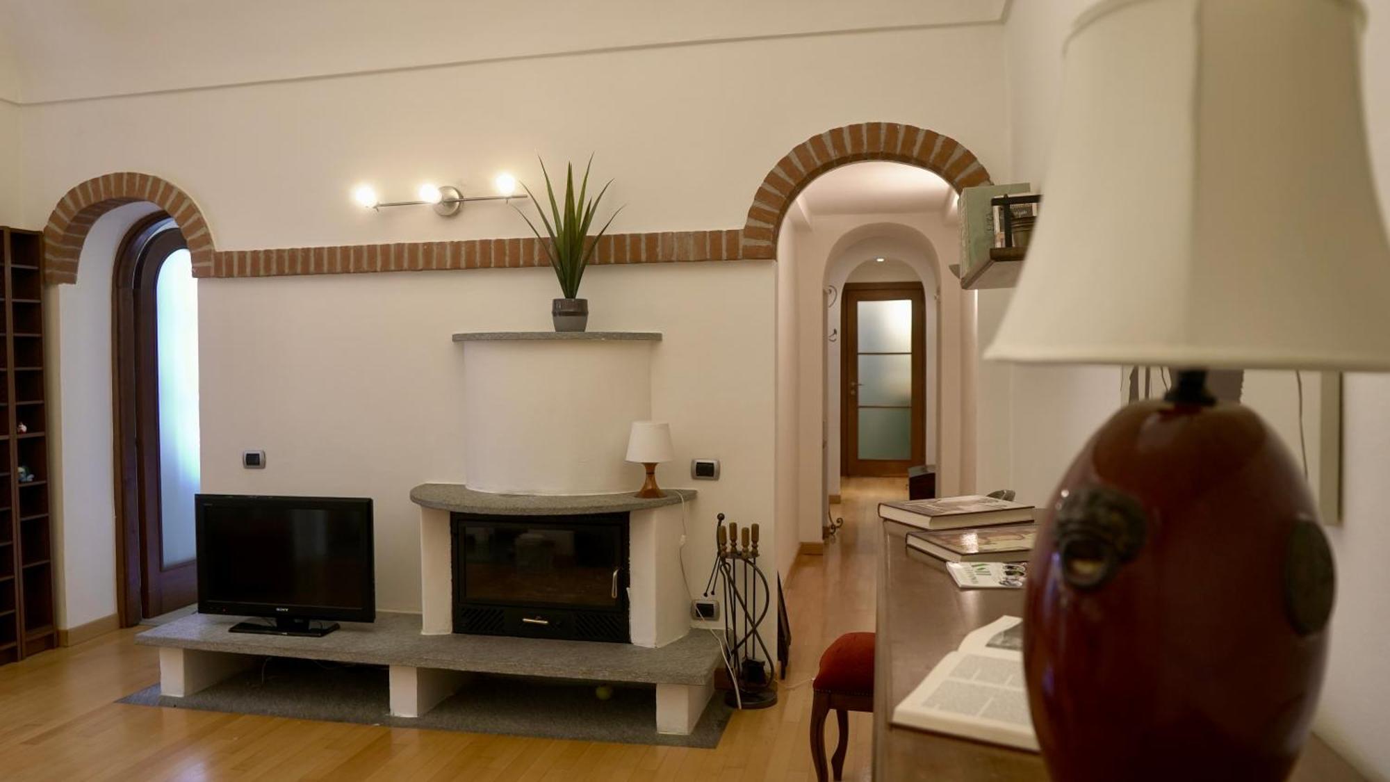 La Casa Di Anita Apartment Асти Екстериор снимка