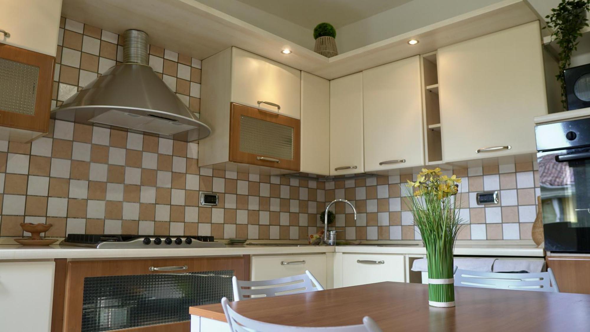 La Casa Di Anita Apartment Асти Екстериор снимка